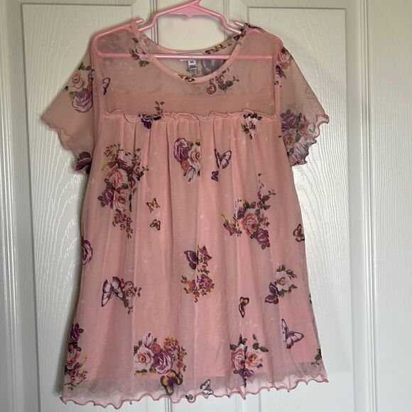 🌟B1G1 free Love fire floral butterfly short sleeve top size L - Picture 1 of 5